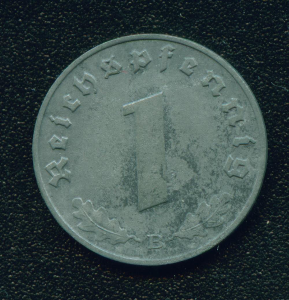 Монеты 1944 года. Монета 3 рейха 1939. Немецкая монета 1939 2 рейхсмарки. Немецкая монета 1941 года со свастикой. Монета третьего рейха 1944.